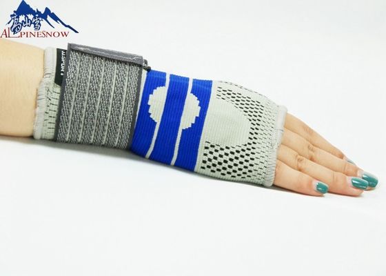 จีน Breathable Knitted Palm Protector สายรัดข้อมือสายพานลำเลียงถ่านไม้ไผ่สายรัดข้อมือรองรับสายรัดปาล์ม ผู้ผลิต