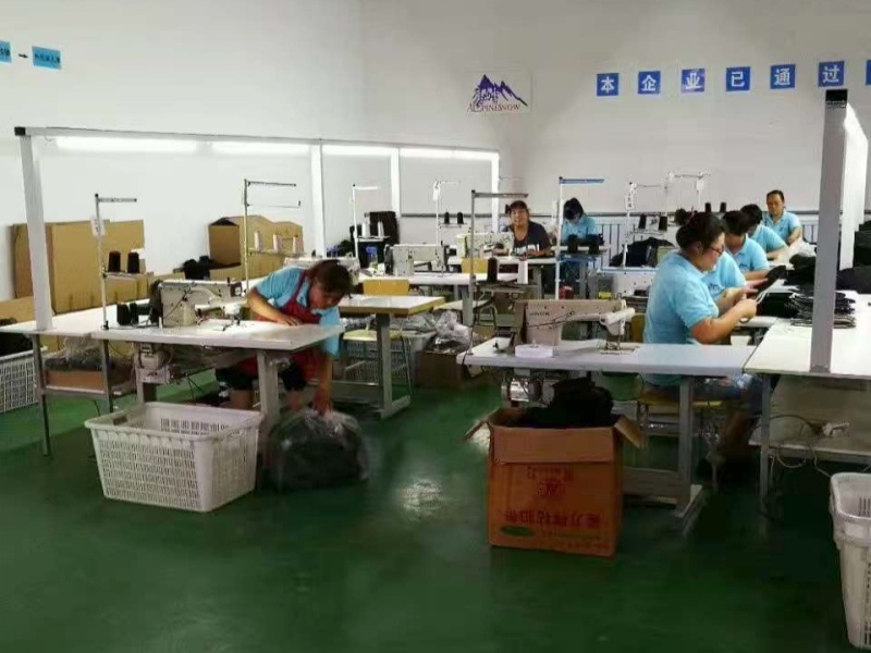 Hebei Zhaoyang Medical Instrument Co., Ltd. สายการผลิตของผู้ผลิต